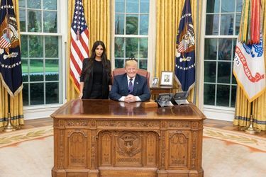 Kim Kardashian et Donald Trump dans le bureau ovale, le 30 mai 2018.