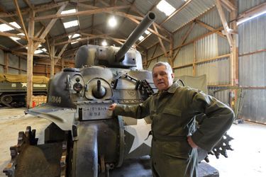 Christian Dours&amp;nbsp;collectionne les chars américains de la Seconde Guerre mondiale. Ici à Serez, en Normandie.&amp;nbsp;