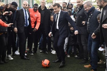 Macron football