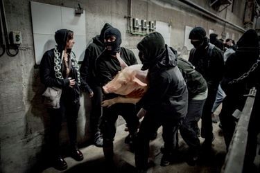 Un photographe de l’association 269 Libération animale immortalise une opération choc dans un abattoir en Espagne. Sept cochons issus d’un élevage industriel seront « exfiltrés » vers un sanctuaire tenu secret.