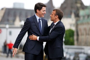 Justin Trudeau et Emmanuel Macron à Ottawa, jeudi.