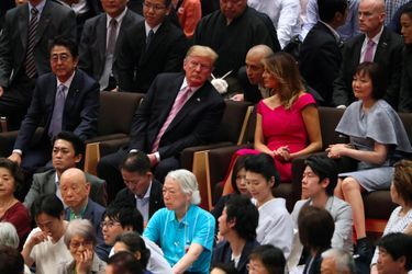 Donald et Melania Trump assistent à un tournoi de sumos à Tokyo, le 26 mai 2019.