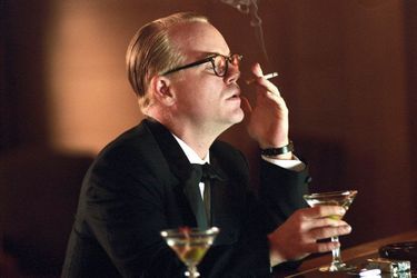 Philip Seymour Hoffman dans la peau de Truman Capote, pour son premier grand rôle dans le film de Bennett Miller, en 2005.