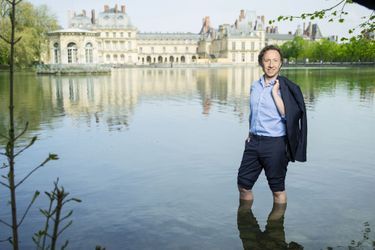 Dans l’étang des Carpes, le 22 avril au château de Fontainebleau, sur le tournage d’un « Secrets d’Histoire » consacré à Marie de Médicis.