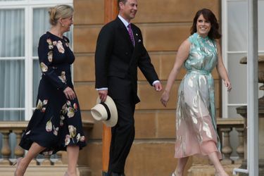 La princesse Eugenie d’York avec la comtesse Sophie de Wessex et le prince Edward à Londres, le 22 mai 2019