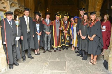 Le prince Charles préside la remise de diplômes de l&#039;Université royale agricole, à l&#039;Eglise St-John de Cirencester, le 23 juillet 2015