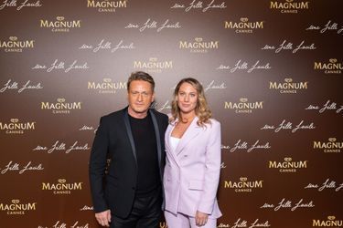 Benoît Magimel et son épouse Margot à la soirée du film «Une fille facile» sur la plage Magnum lors du 72e Festival de Cannes le 20 mai 2019