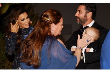 Camille&amp;nbsp;Sereys de Rothschild, Eva Longoria, José Antonio Baston et leur fils Santiago&amp;nbsp;au &amp;quot;Global Gift Gala&amp;quot; à Cannes, le 20 mai 2019&amp;nbsp;