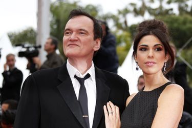 Quentin Tarantino et Daniella Pick lors de la montée des marches du film «Le lac aux oies sauvages» à Cannes le 18 mai 2019