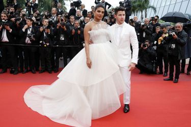 Priyanka Chopra et Nick Jonas lors de la montée des marches du film «Les plus belles années d&#039;une vie» à Cannes le 18 mai 2019