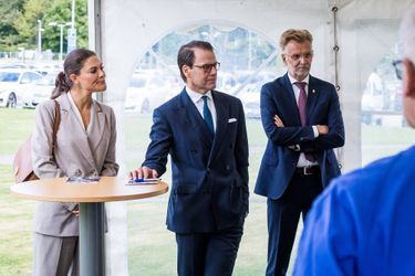 La princesse héritière Victoria de Suède et le prince Daniel à Sköve, le 25 août 2021