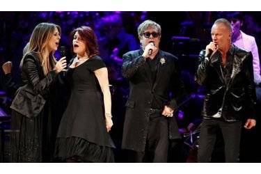 Rita Wilson, Rosanne Cash, Elton John et Sting.