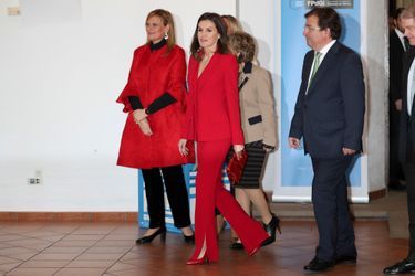 La reine Letizia d&#039;Espagne dans un tailleur pantalon Roberto Torretta à Cáceres, le 6 mars 2019