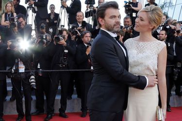 Clovis Cornillac et Lilou Fogli sur le tapis rouge du Festival de Cannes