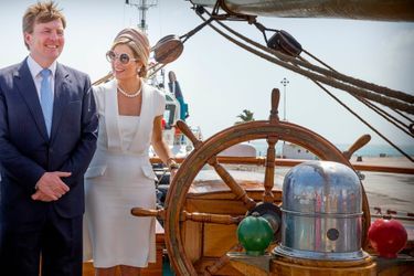 La reine Maxima et le roi Willem-Alexander des Pays-Bas à Aruba, le 1er mai 2015