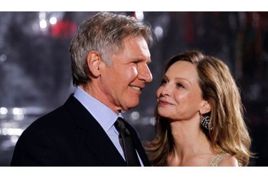 <br />
Harrison Ford et Calista Flockart, un couple aussi discret qu'amoureux.