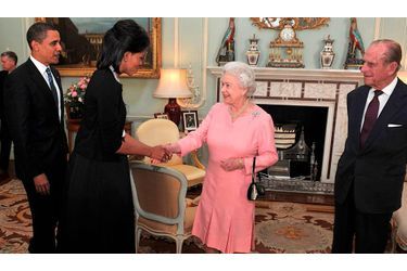Barack et Michelle Obama ont rencontré la Reine Elizabeth II lors du sommet du G20 organisé à Londres.