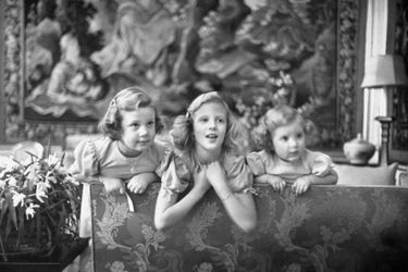 La princesse Margrethe de Danemark avec ses soeurs, le 1er mars 1949 