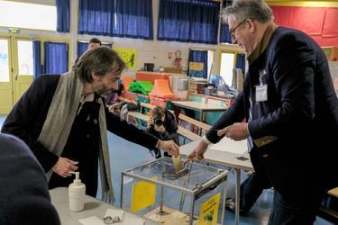 Cédric Villani a voté à Paris pour le premier tour des élections municipales, le 15 mars 2020.