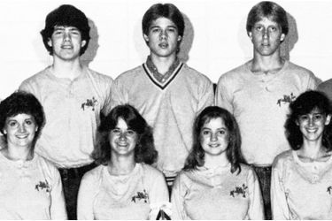 Brad Pitt à Kickapoo High School, dans le Missouri, en 1982 