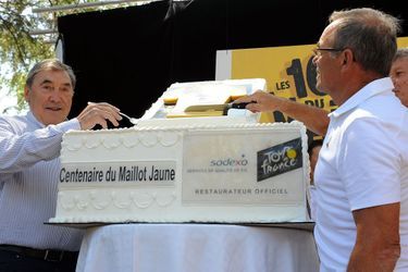 A Pau le 19 juillet, Eddy Merckx et Bernard Hinault fête les 100 ans du maillot jaune.