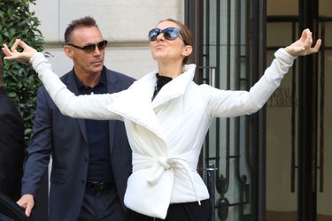 Céline Dion, une fashionista à Paris.