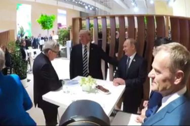 Donald Trump et Vladimir Poutine à Hambourg, le 7 juillet 2017.