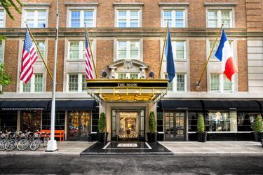 L'entrée de hôtel "The Mark" dans lequel se trouve la suite au 16e et 17e étage.