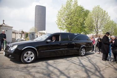 La famille et les proches d'Agnès Varda pour ses obsèques au cimetière du Montparnasse à Paris le 2 avril 2019
