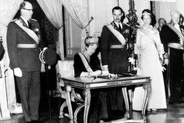 Le grand-duc Jean de Luxembourg, le jour de l'abdication de sa mère à son profit, le 12 novembre 1964