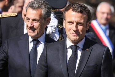 Nicolas Sarkozy et Emmanuel Macron&nbsp;dimanche matin sur le plateau des Glières, en Haute-Savoie.