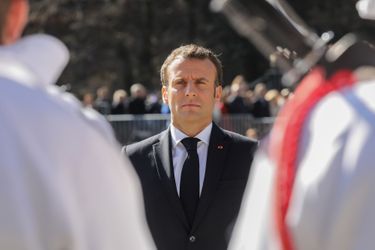 Emmanuel Macron&nbsp;dimanche matin sur le plateau des Glières, en Haute-Savoie.