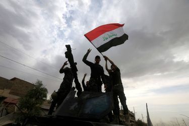 Les Troupes Irakiennes Célèbrent La Libération De Mossoul, Dimanche 8 Juillet 9