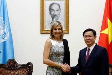 La reine Maxima des Pays-Bas avec le Premier ministre du Vietnam à Hanoï, le 1er juin 2017