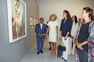 La princesse Lalla Salma et Brigitte Macron visitent l’exposition « Face à Picasso » à Rabat ; un puissant symbole de modernité en terre d’Islam que d’avoir érigé le musée Mohammed VI, seul de ce type sur le continent africain.