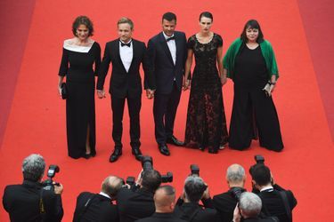 Cannes 2017. La montée des marches du film "L'Amant Double" en images
