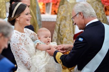 Le prince Alexander de Suède avec sa mère la princesse Sofia et son grand-père le roi Carl XVI Gustaf, le 9 septembre 2016