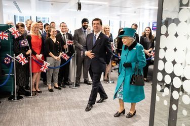 La reine Elizabeth II inaugure le nouveau siège de Schroders à Londres, le 7 novembre 2018