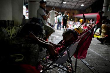 Des migrants qui veulent rejoindre les Etats-Unis, photographiés à Tapachula, au Mexique, le 21 octobre 2018.