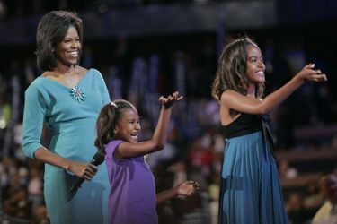 Michelle Obama avec ses filles Malia et Sasha, en août 2008.