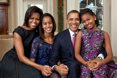 Michelle et Barack Obama avec leurs filles Malia et Sasha, en décembre 2011.