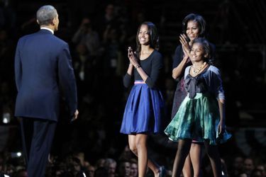 Barack Obama avec ses filles Malia et Sasha, en novembre 2012.