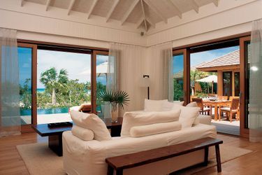Le living room de Rocky Point, la villa de Keith Richards à l&#039;hôtel Como Parrot Cay.