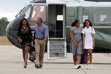 Michelle et Barack Obama avec leurs filles Malia et Sasha, en aoû 2016.