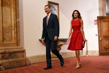 La reine Letizia et le roi Felipe VI d'Espagne à Oviedo, le 19 octobre 2018 au matin
