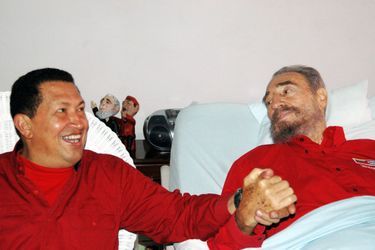 Fidel Castro, photographié en août 2006 avec Hugo Chavez.