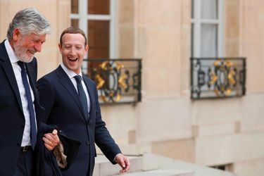 Maurice Levy, président du conseil de surveillance de Publicis Groupe, et Mark Zuckerberg à l&#039;Elysée, le 23 mai 2018.