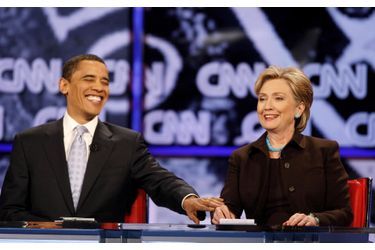 Hillary Clinton et Barack Obama à un débat en Californie en février 2008