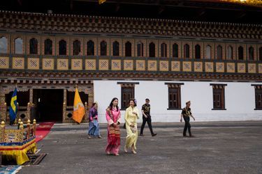 La reine Silvia de Suède avec la reine du Bhoutan Jestun Pema à Thimphu, le 8 juin 2016