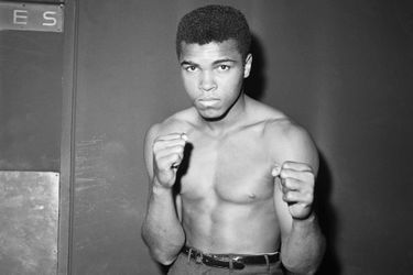 Mohamed Ali à 20 ans -il s&#039;appelait encore Cassius Clay